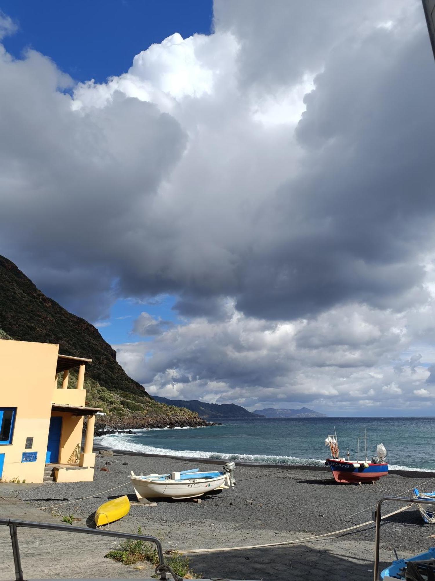 Perla Spiaggia Leni Exterior foto